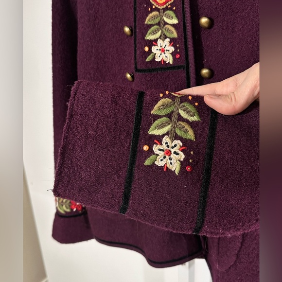ICELANDIC DESIGN Embroidered Wool Jacket – Burgundy – Women’s L - Picture 6 of 7